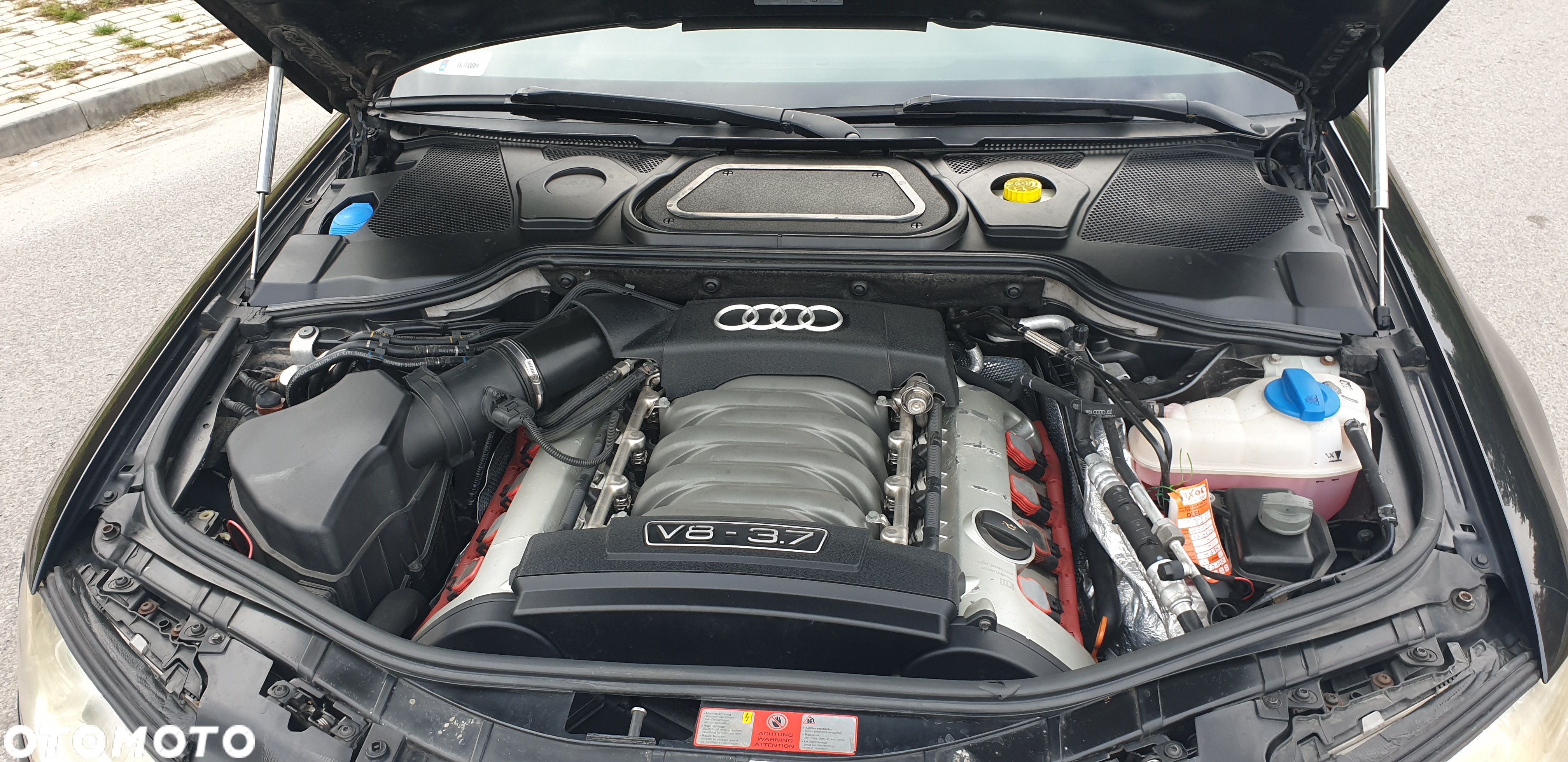 Audi A8 3.7 Quattro - 12