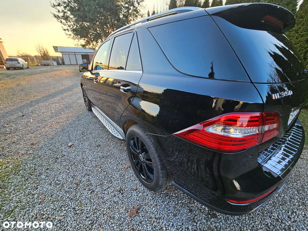 Mercedes-Benz ML - 21