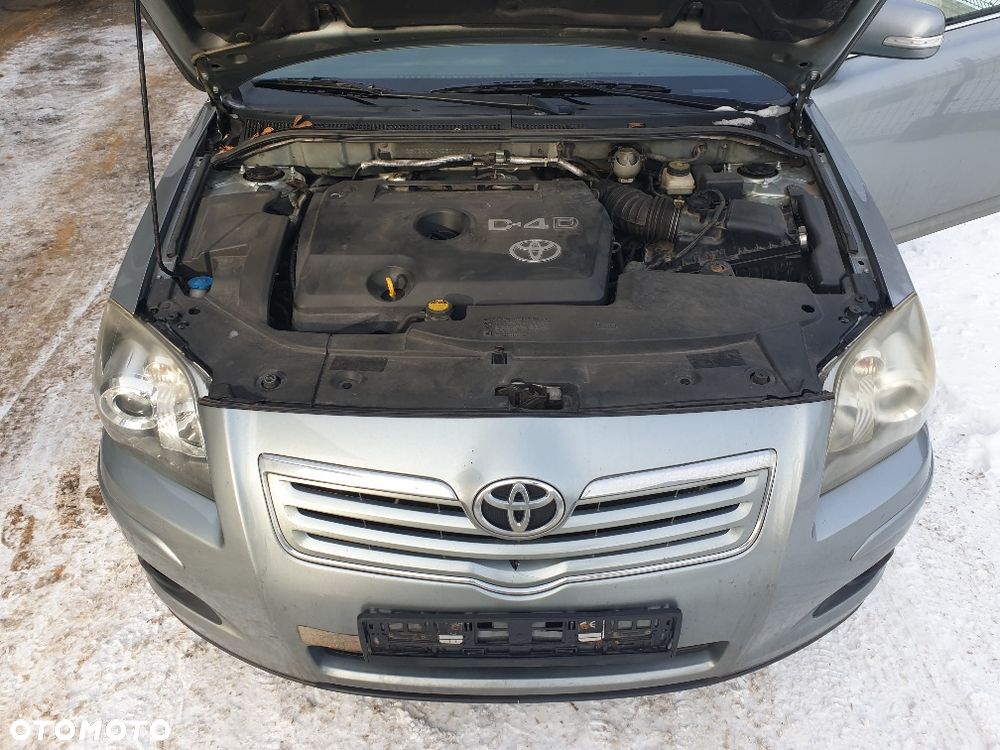 Toyota AVENSIS 2,0 D-4D 126 KM z 2007r - 15