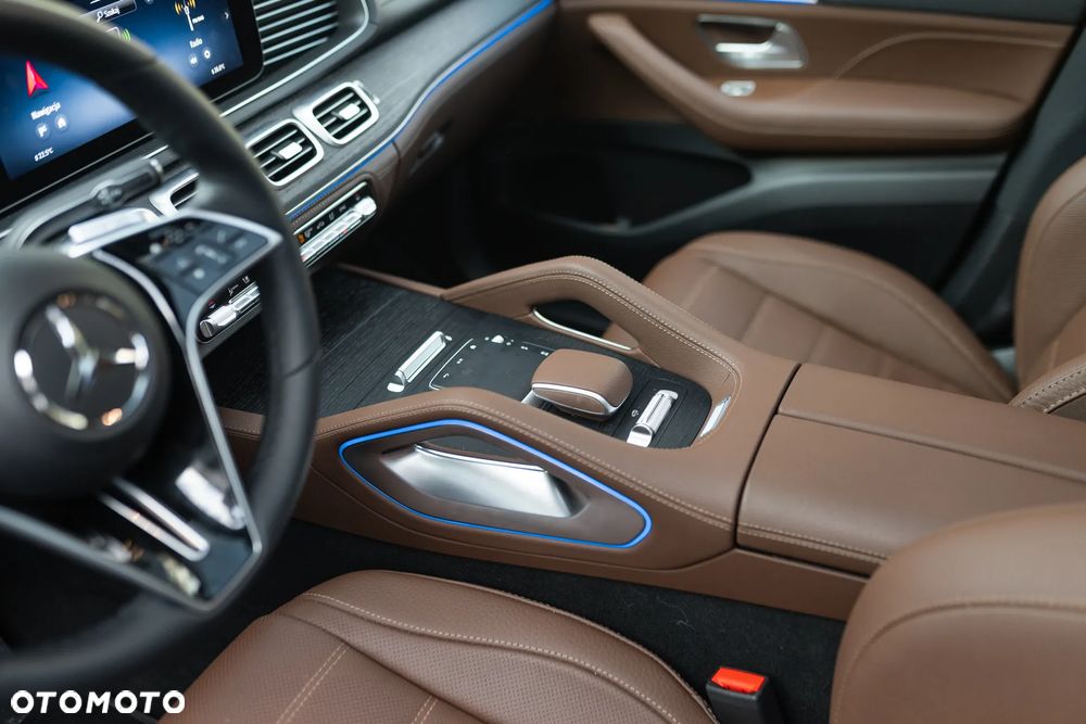 Mercedes-Benz GLE - 19