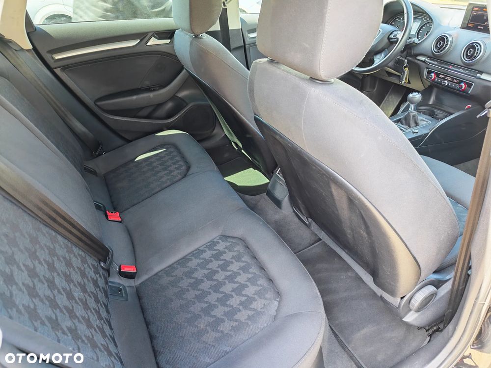 Audi A3 Sportback - 32