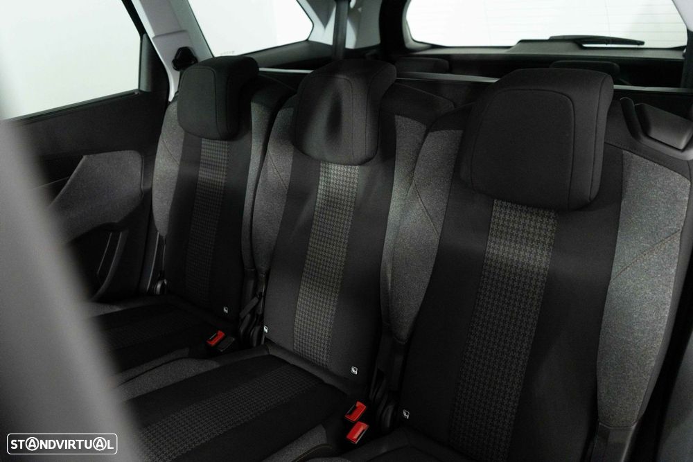 Peugeot 5008 1.2 PureTech Allure EAT8 - 12