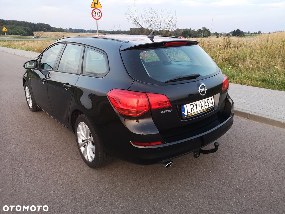 Opel Astra 1.4 Turbo - 27