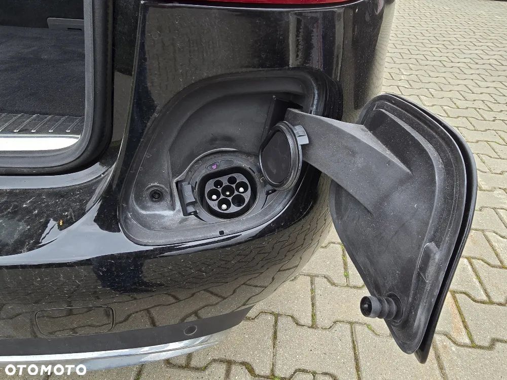Mercedes-Benz Klasa C 300 de 9G-TRONIC - 25
