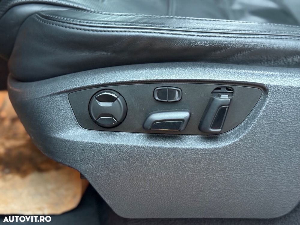 Volkswagen Touareg 3.0 V6 TDI SCR Blue Motion DPF Automatik Terrain Tech Exclusive - 25