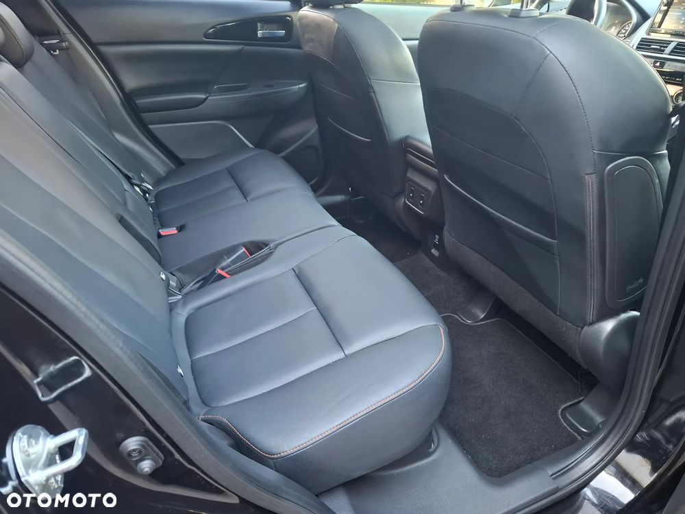 Mitsubishi Eclipse Cross 1.5 T GPF Invite Plus - 33