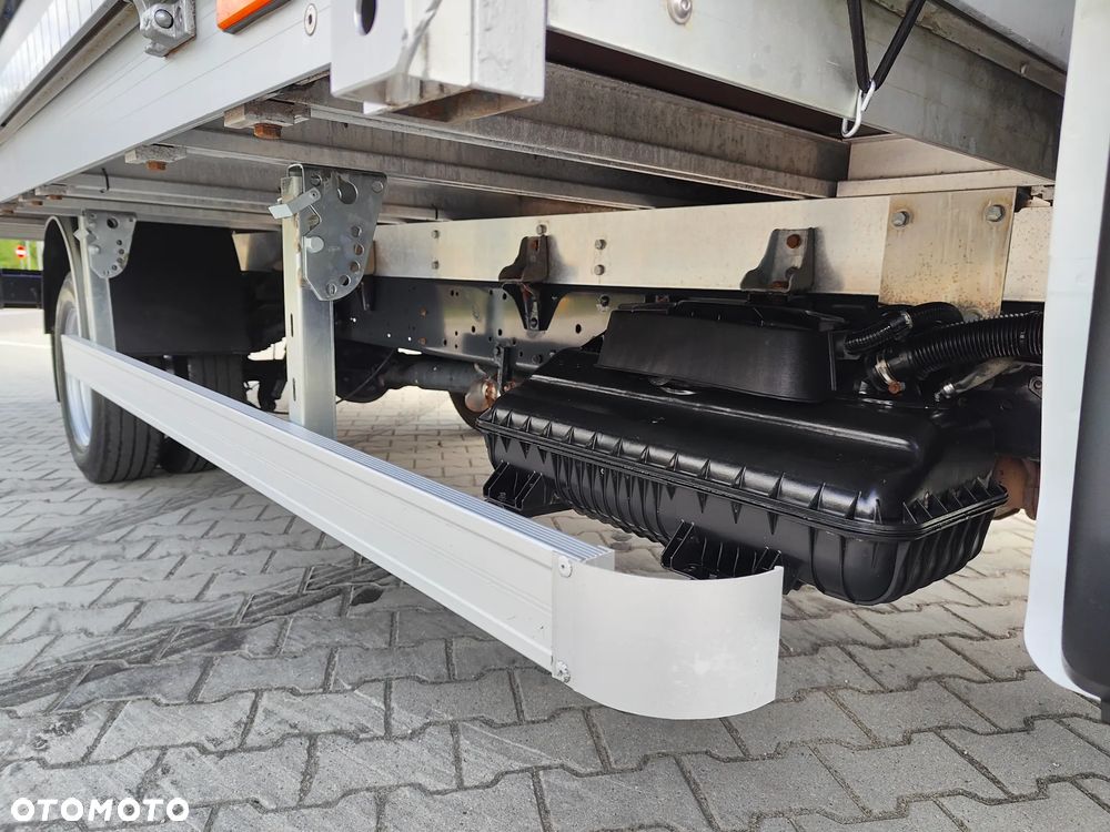 Iveco DAILY 50/35C15 BLIŹNIAK** Skrzynka+Plandeka+1x FIRANKA + PAKA dł.505cm/szer.246cm** POLSKI SALON** 210 tyś KM** DMC do 3.5T kat.B** - 26