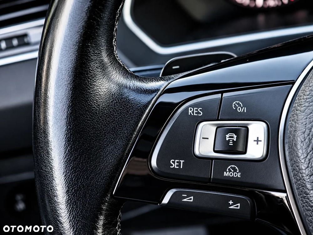Volkswagen Tiguan - 28