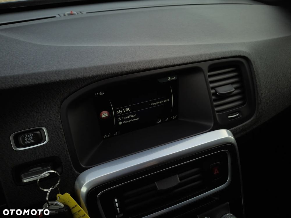 Volvo V60 D2 Drive-E R-Design Momentum - 18