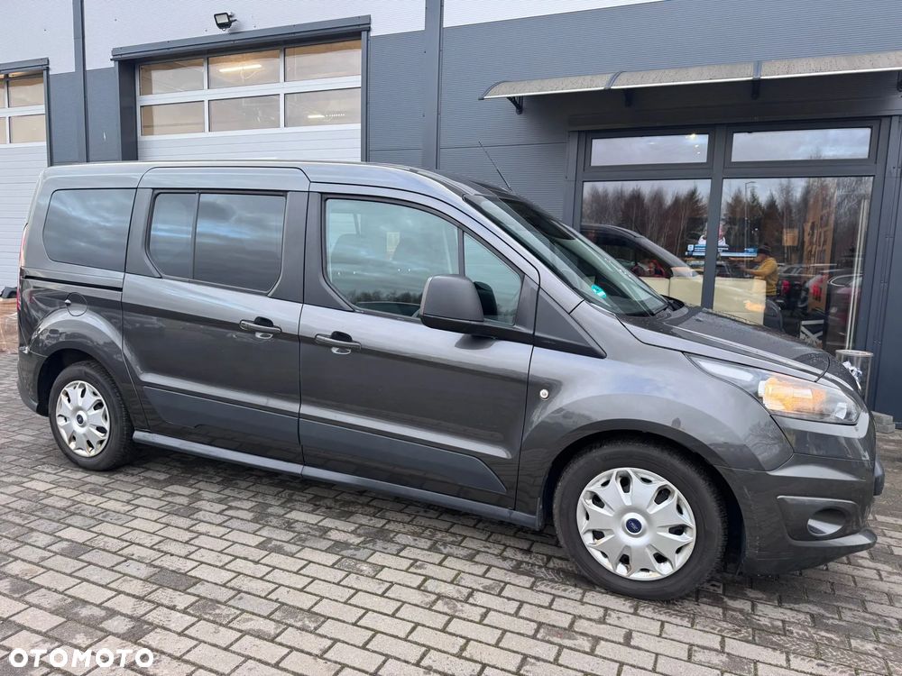 Ford Tourneo Connect Grand - 31
