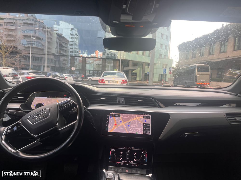 Audi e-tron 55 quattro Advanced - 11