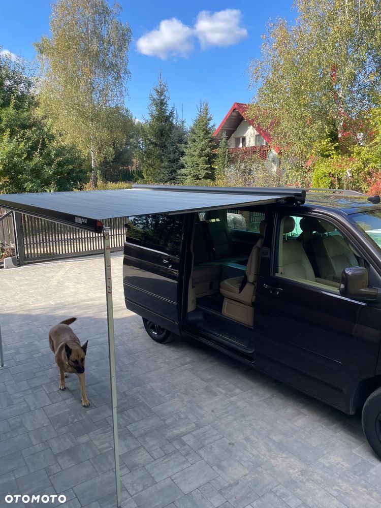 Volkswagen Multivan - 1