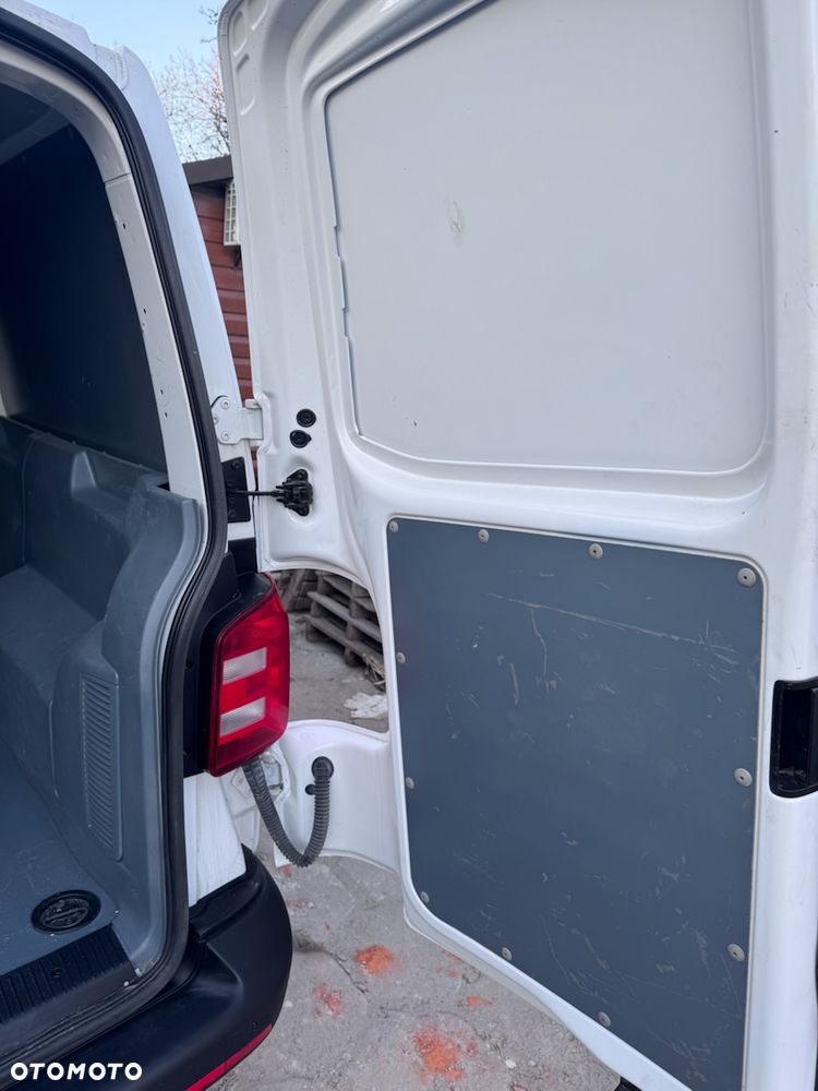 Volkswagen Transporter - 13