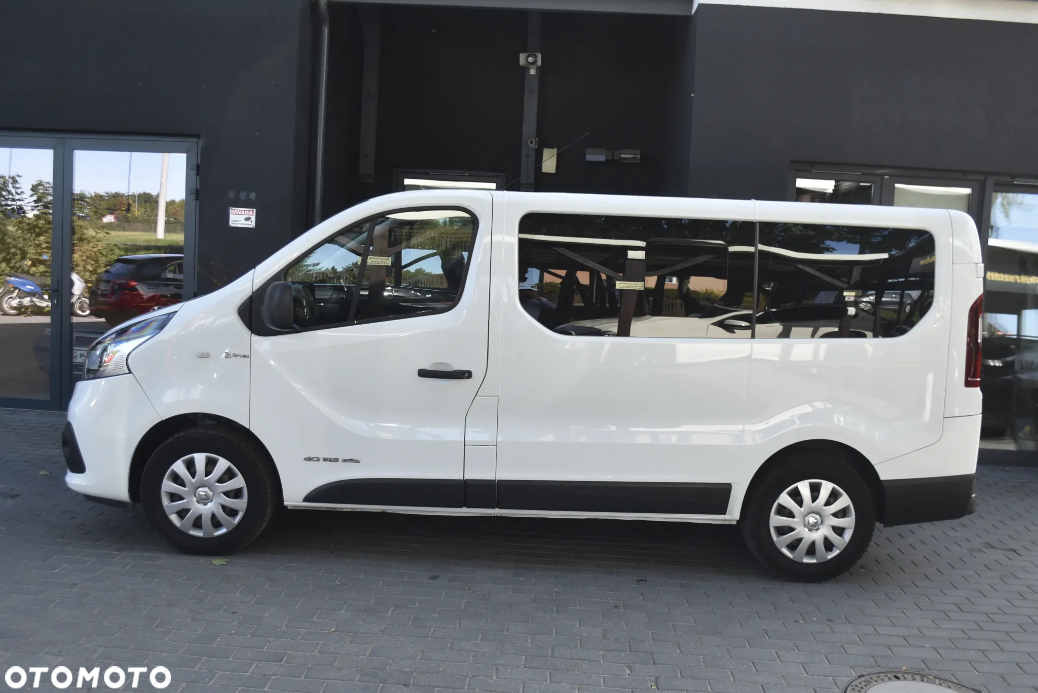 Renault Trafic - 25