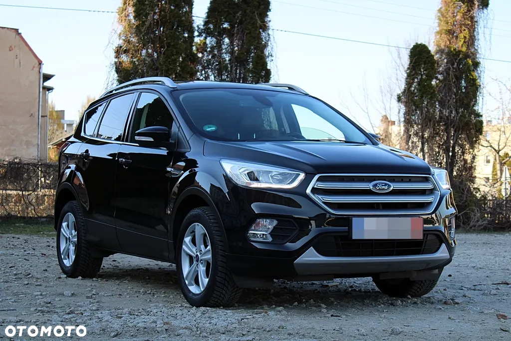 Ford Kuga 1.5 EcoBoost 2x4 Titanium - 3