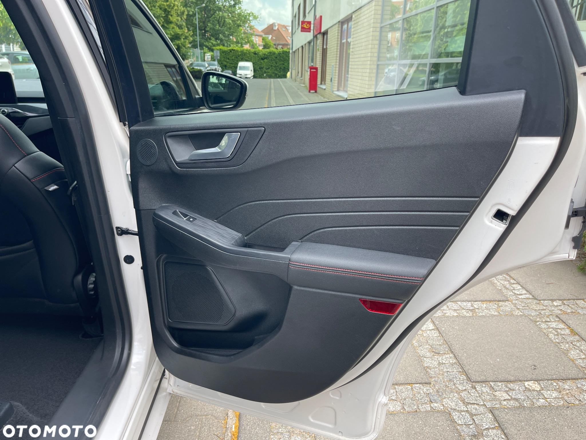 Ford Kuga 2.5 Duratec PHEV ST-LINE X - 26