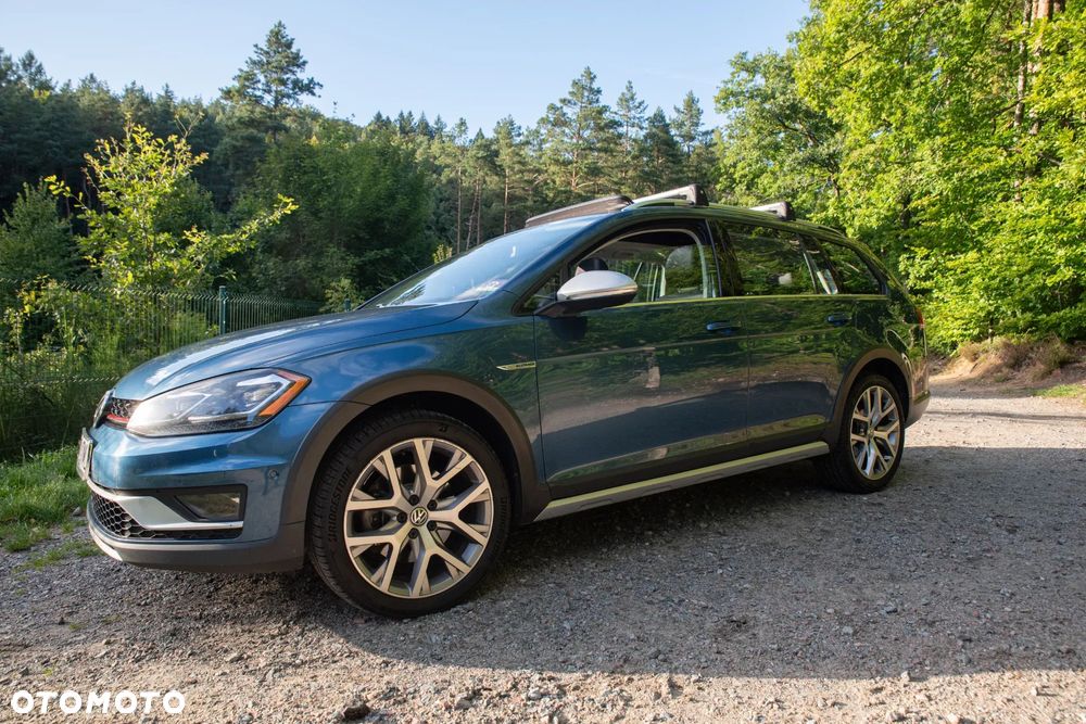 Volkswagen Golf - 26