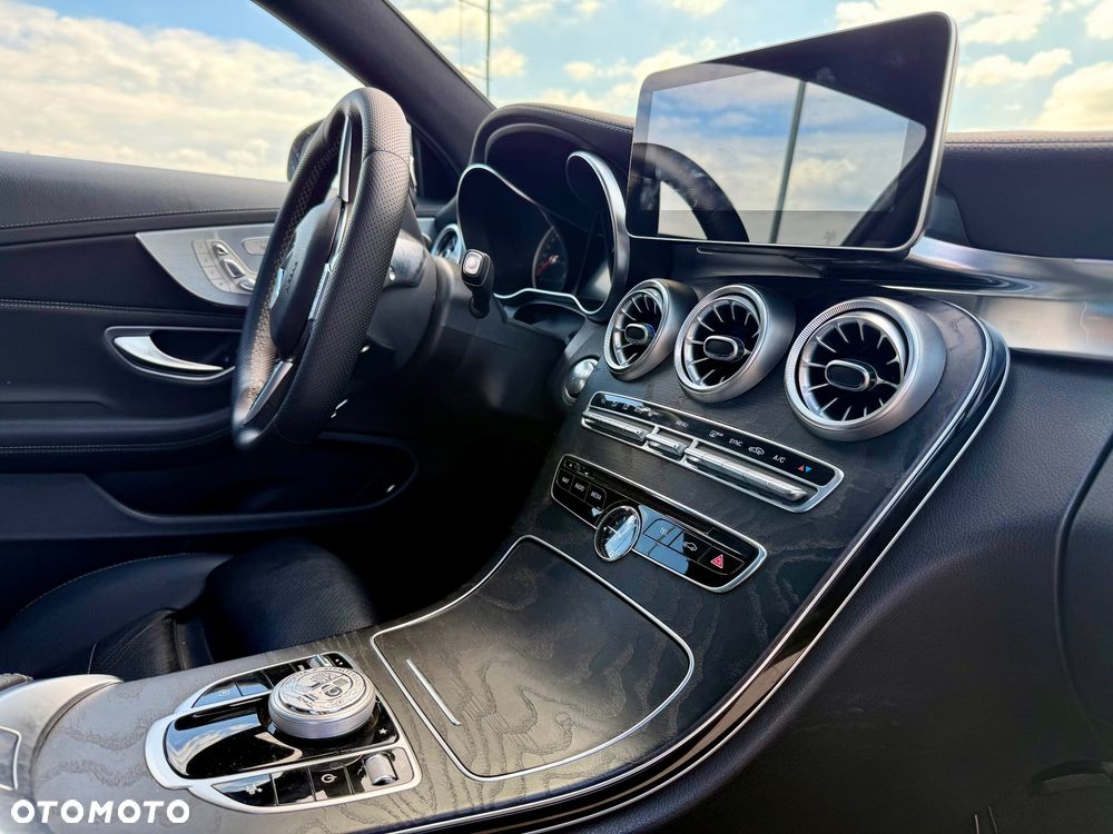 Mercedes-Benz Klasa C 300 7G-TRONIC AMG Line - 10
