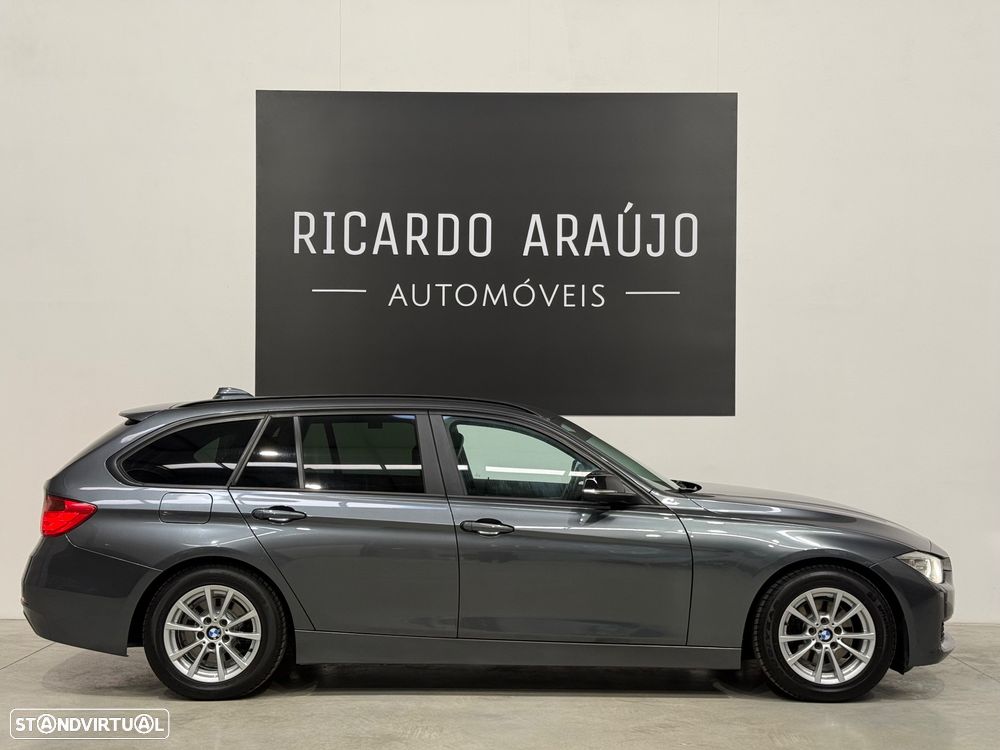 BMW 320 d Efficient Dynamics Edition Blue Perf. Luxury Line - 27