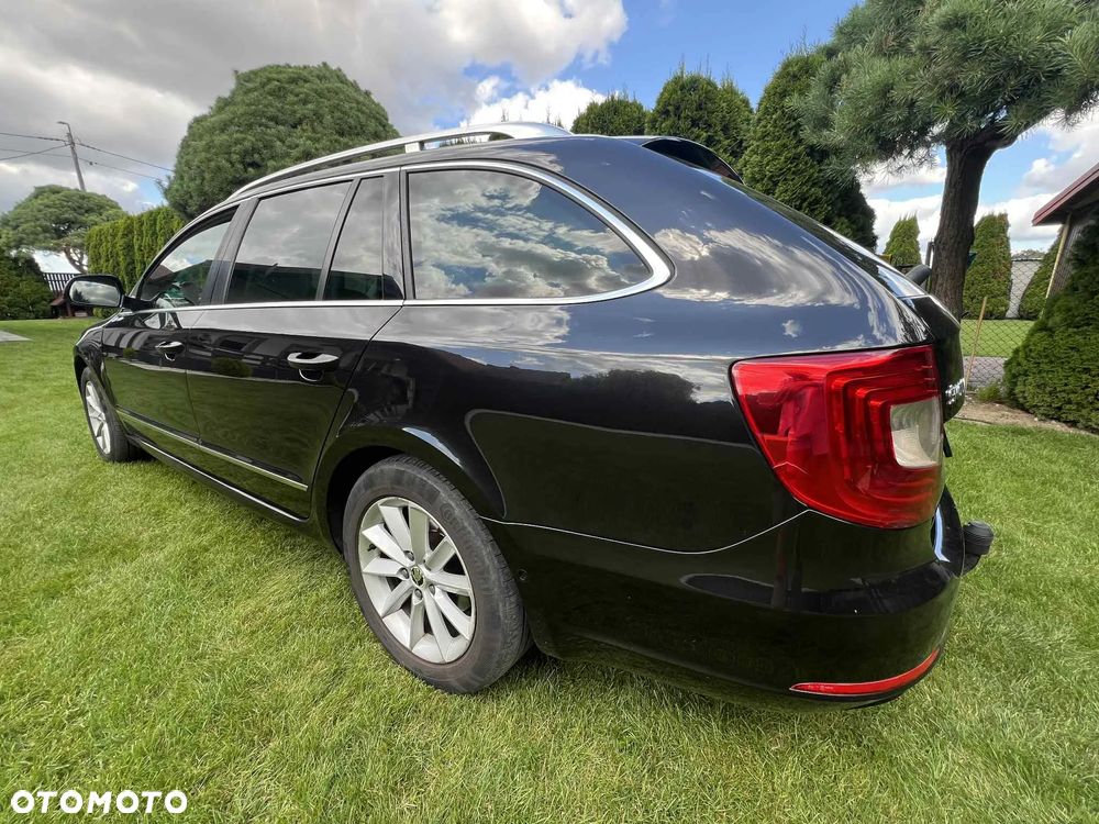 Skoda Superb 1.6 TDI Elegance Greenline - 8