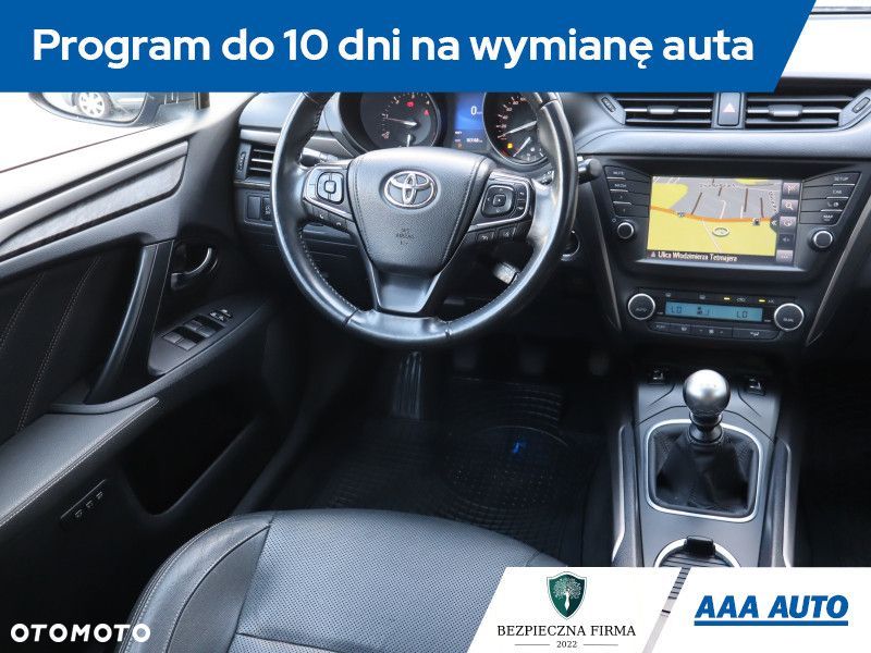 Toyota Avensis - 9
