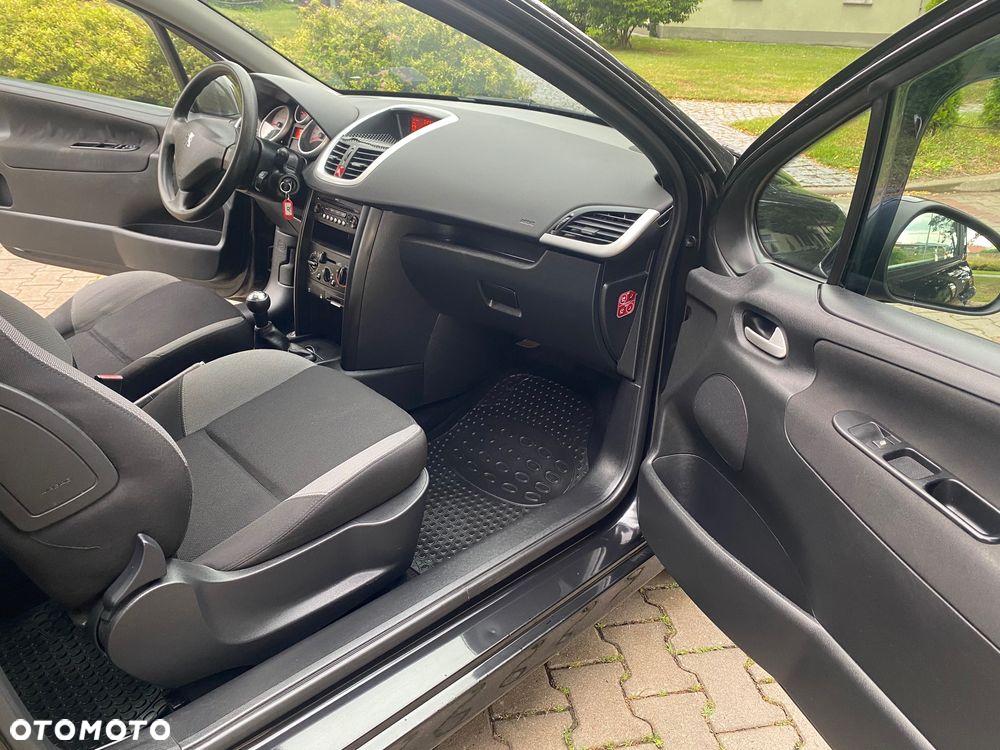 Peugeot 207 95 VTi Urban Move - 10