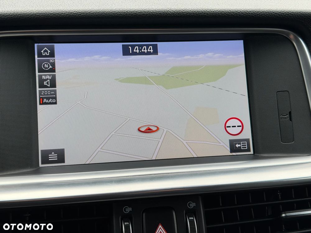 Kia Optima Plug-in Hybrid - 33