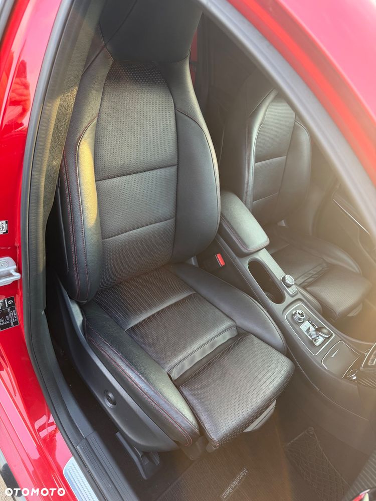 Mercedes-Benz Klasa A AMG 45 4-Matic - 14