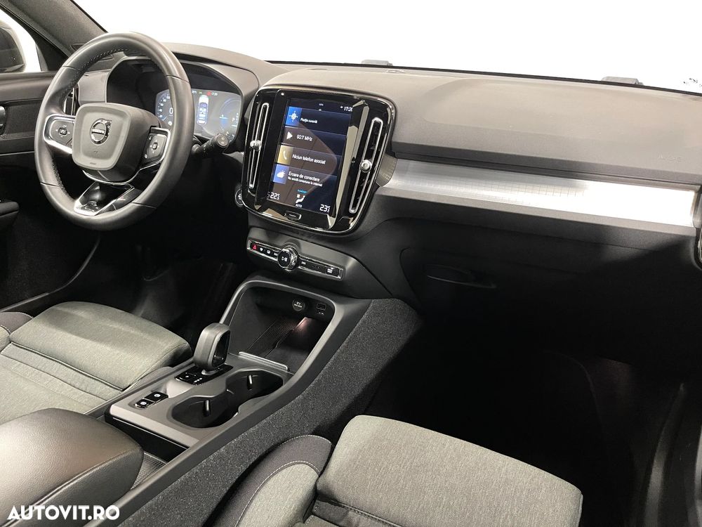 Volvo XC 40 T5 Twin Engine DKG Momentum Pro - 8