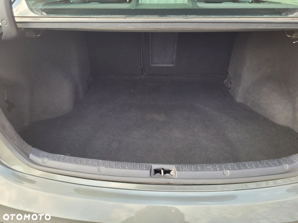 Toyota Avensis 2.0 D-4D Sol plus - 13