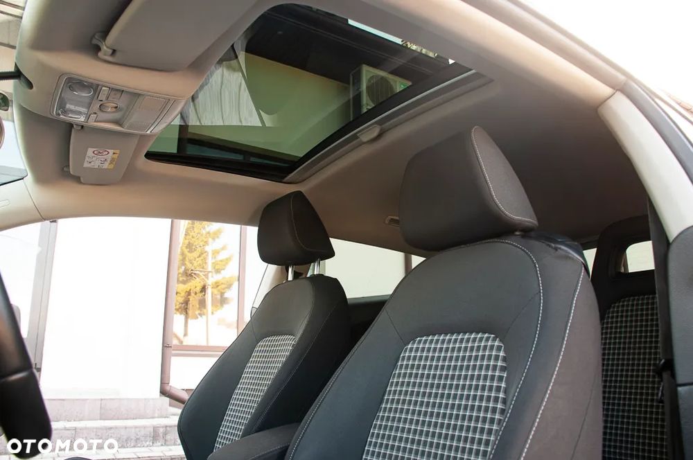 Volkswagen Scirocco 2.0 TSI (BlueMotion Technology) DSG - 26