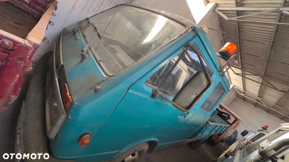Volkswagen LT - 9