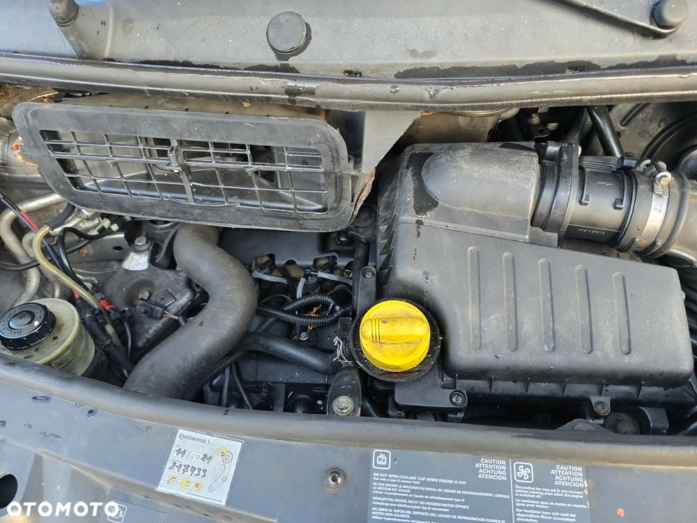 Renault Trafic - 15