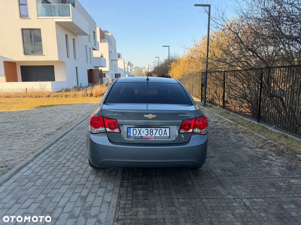 Chevrolet Cruze 1.6 LT+ - 5