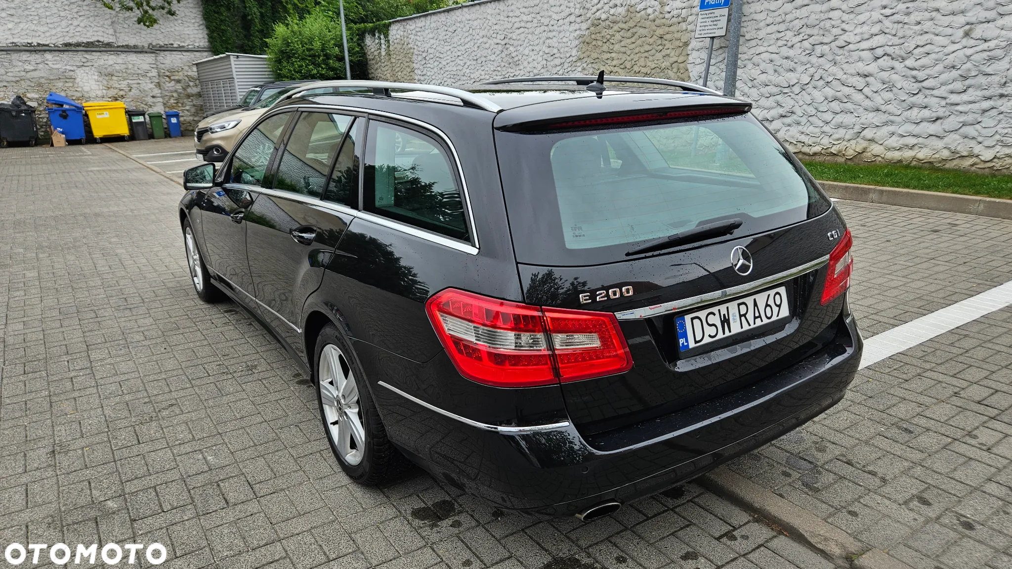 Mercedes-Benz Klasa E 200 T CGI BlueEFFICIENCY Automatik Elegance - 5