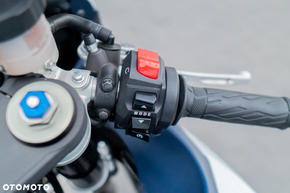 Suzuki GSX-R - 23