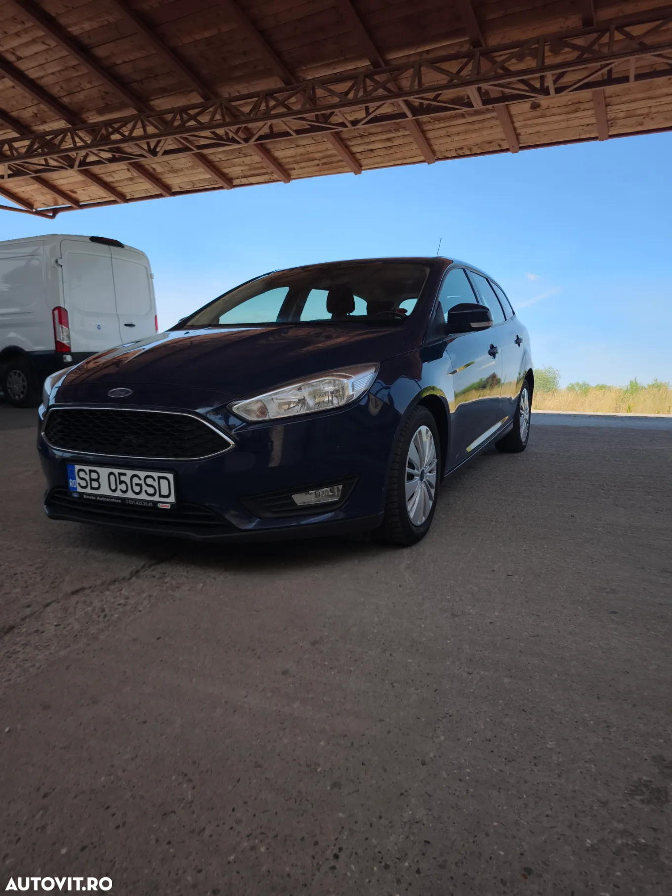 Ford Focus 1.6 Ti-VCT Powershift Titanium - 2