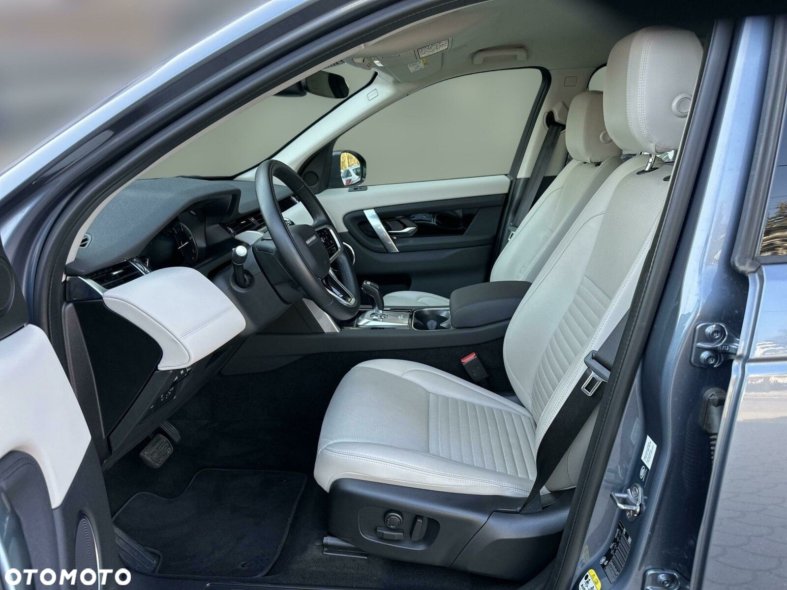 Land Rover Discovery Sport - 13