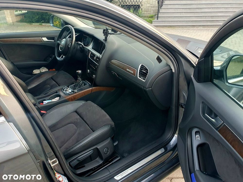 Audi A4 Allroad 2.0 TDI Quattro - 37