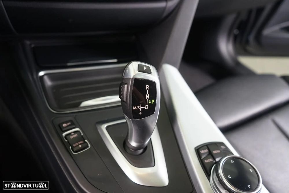 BMW 320 d Aut. Efficient Dynamics Edition Advantage - 32