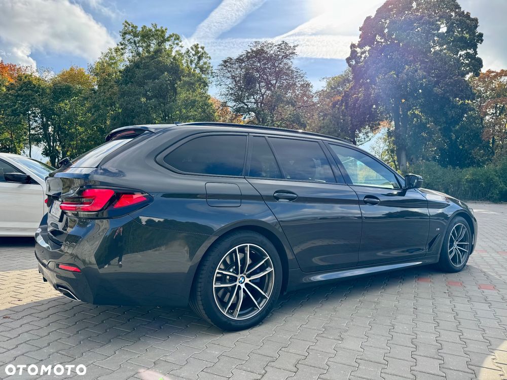 BMW Seria 5 530i Touring M Sport Edition - 6