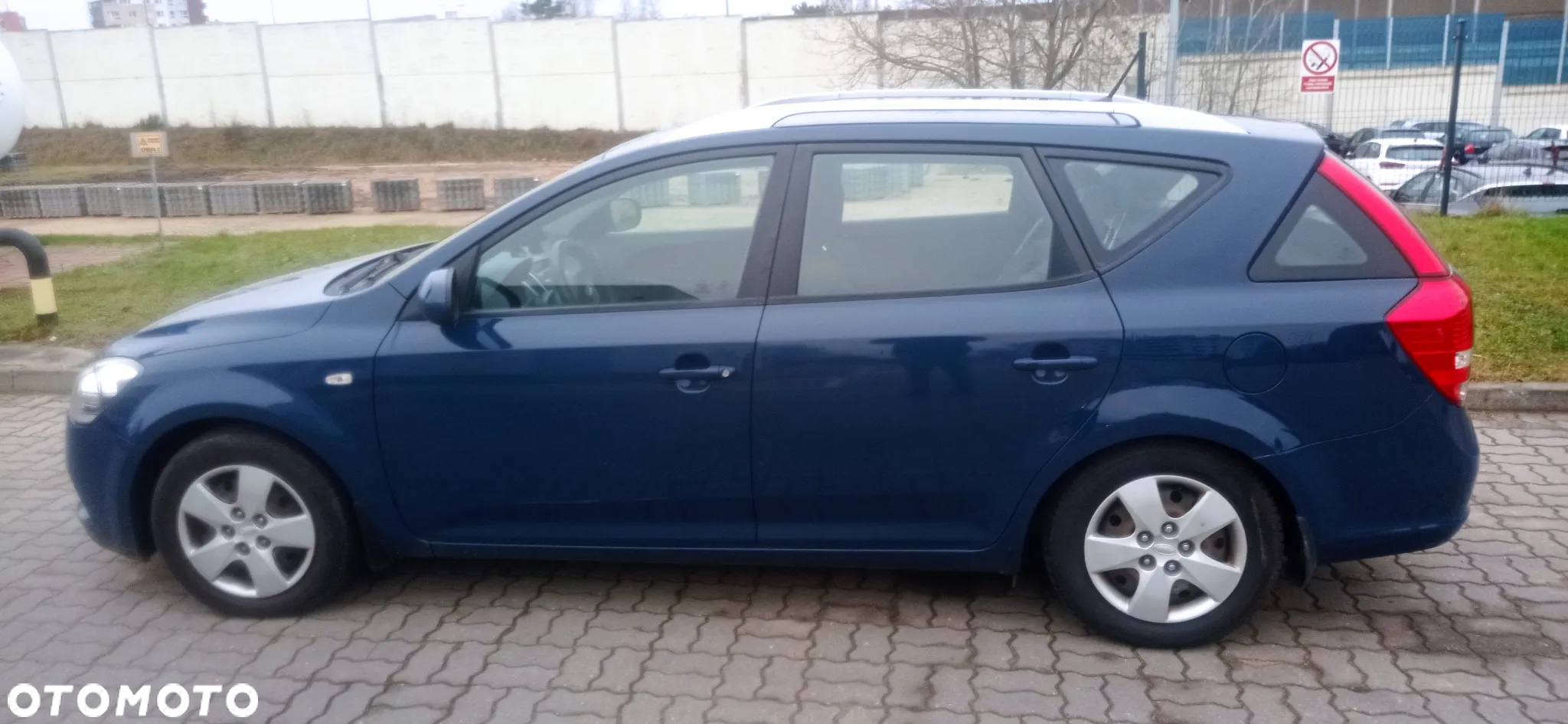 Kia Ceed - 11