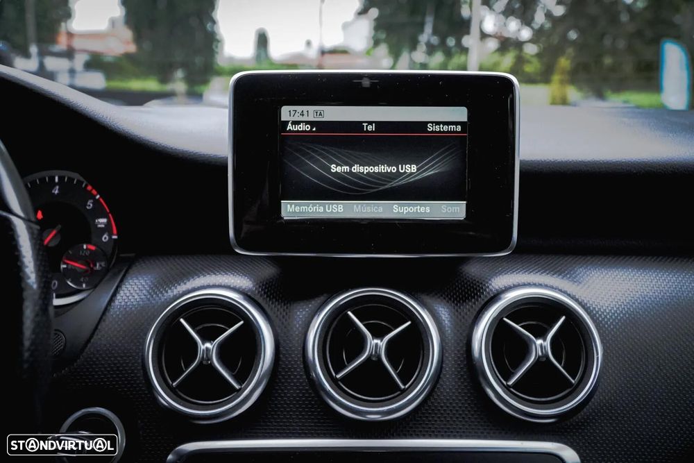 Mercedes-Benz A 160 d Urban - 25