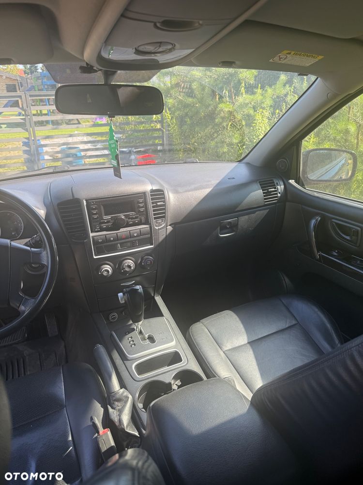 Kia Sorento 3.3 V6 LX - 9