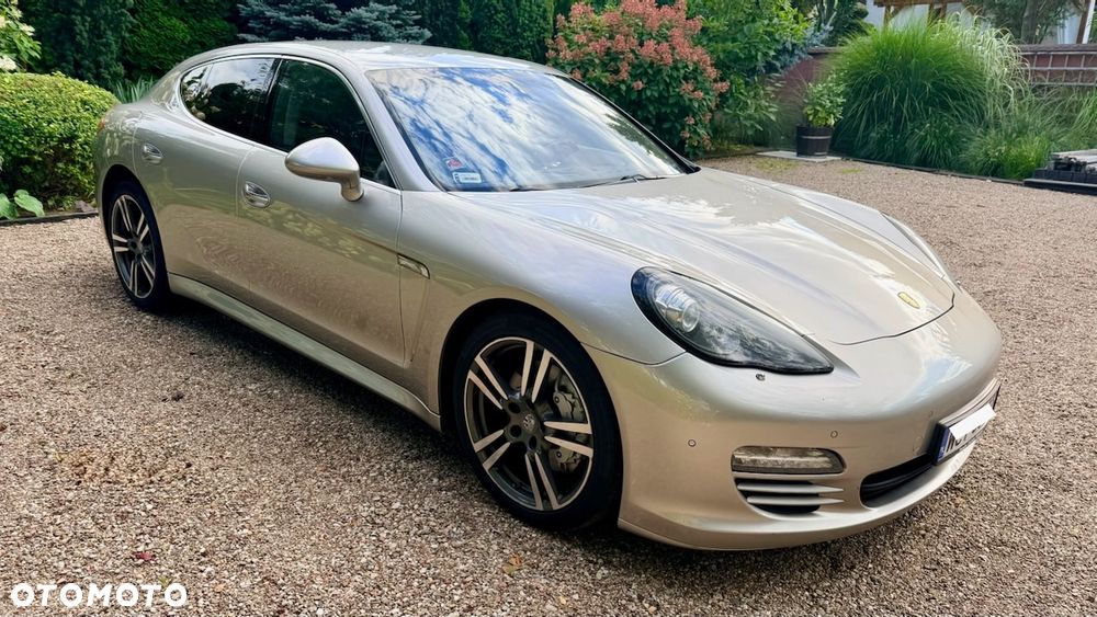 Porsche Panamera 4S - 6