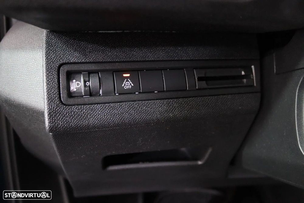 Peugeot 3008 PureTech 130 Stop & Start GPF EAT8 Active Pack - 11