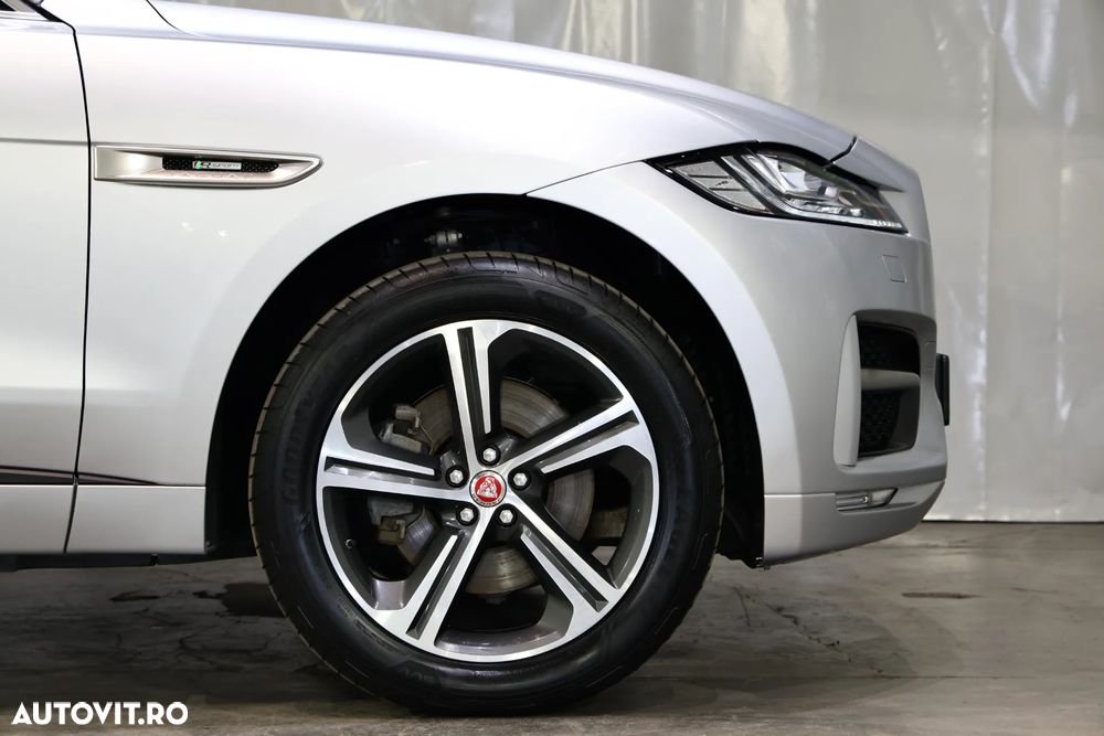 Jaguar F-Pace P250 AWD HSE - 33