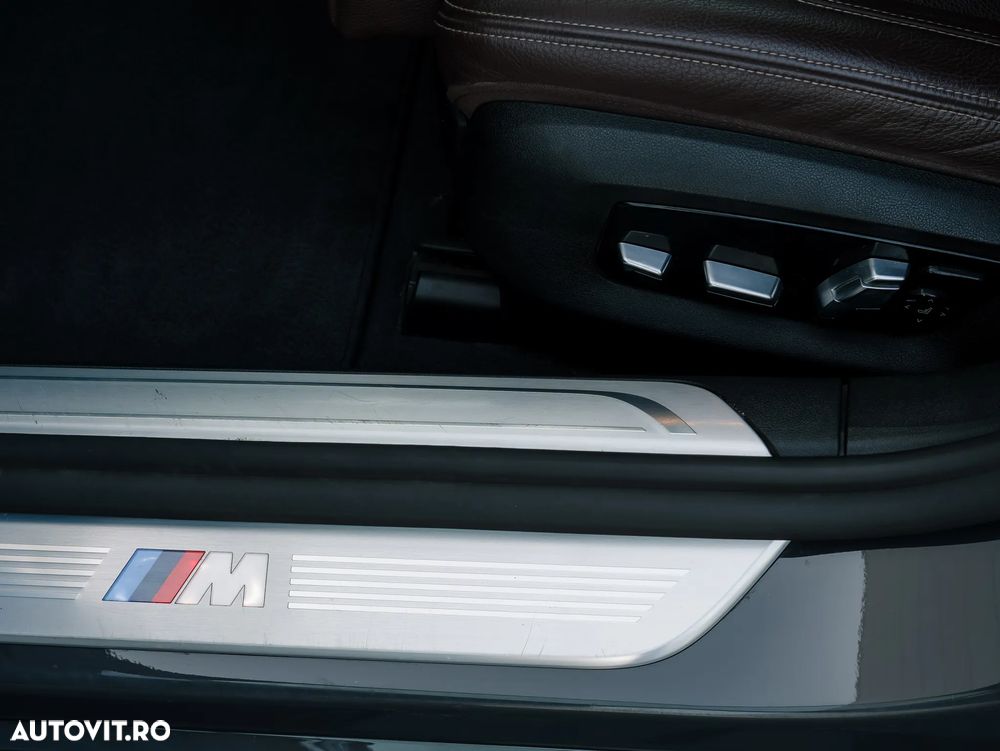 BMW Seria 7 730d xDrive MHEV - 25