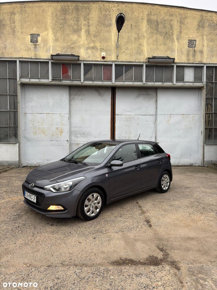 Hyundai i20 1.1 CRDi - 8