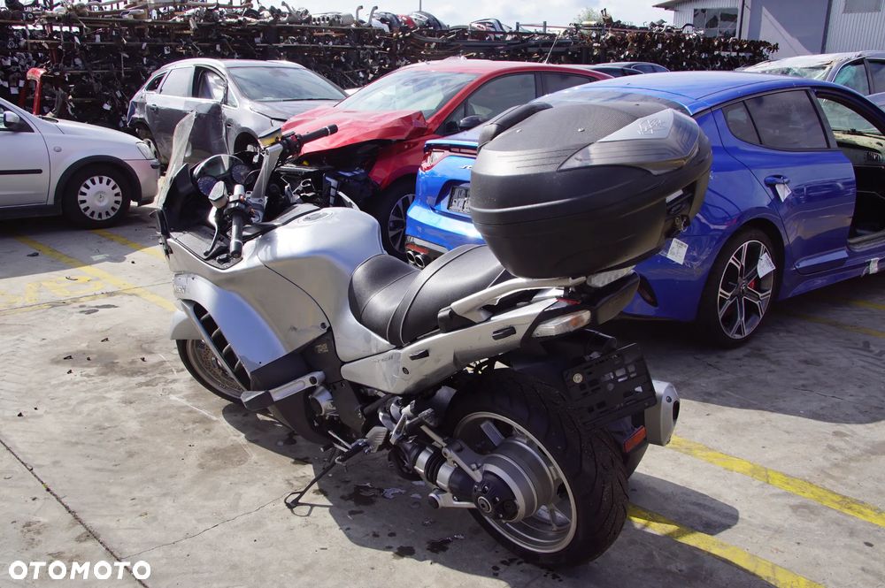 Motocykl na części - Kawasaki GTR 1400 1352 cm³ 155 KM 2011R Silnik Skrzynia Siedzenie Laga Koło Licznik Lampa Bagażnik Owiewka Manetka Amortyzator Sterownik Moduł - 5